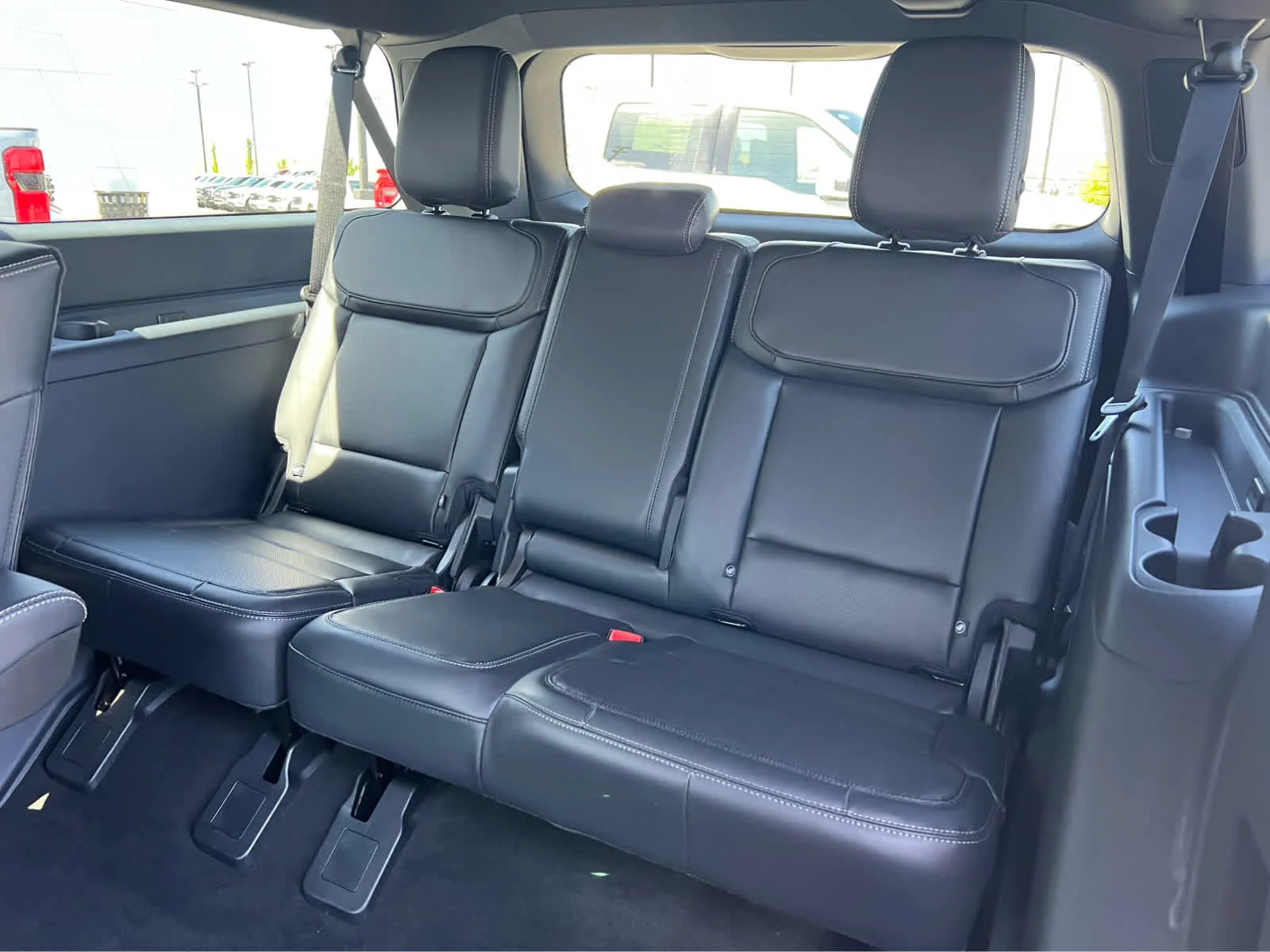 New 2026 Dark Matter Gray Metallic Ford MAX Platinum® image 28