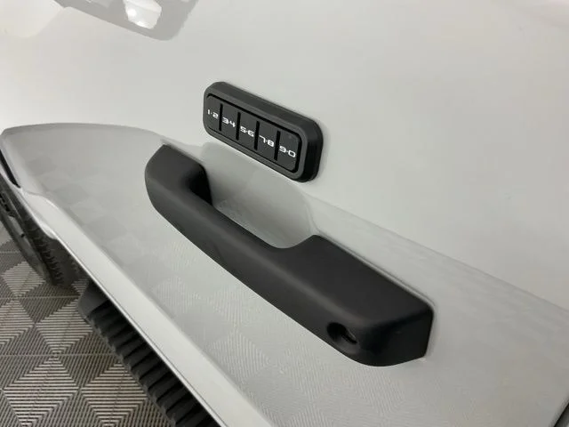 New 2026 Avalanche Ford XL image 14