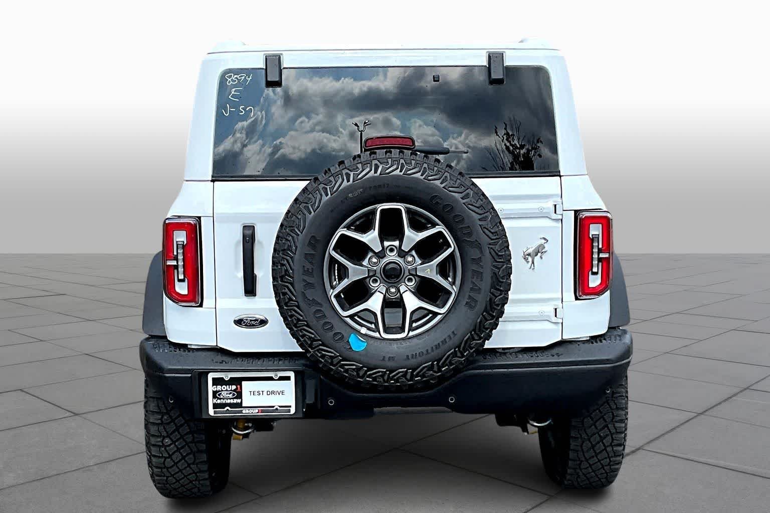 New 2025 Oxford White Ford Badlands® image 4