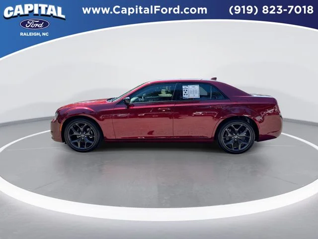 Used 2023 Red Chrysler Touring image 5
