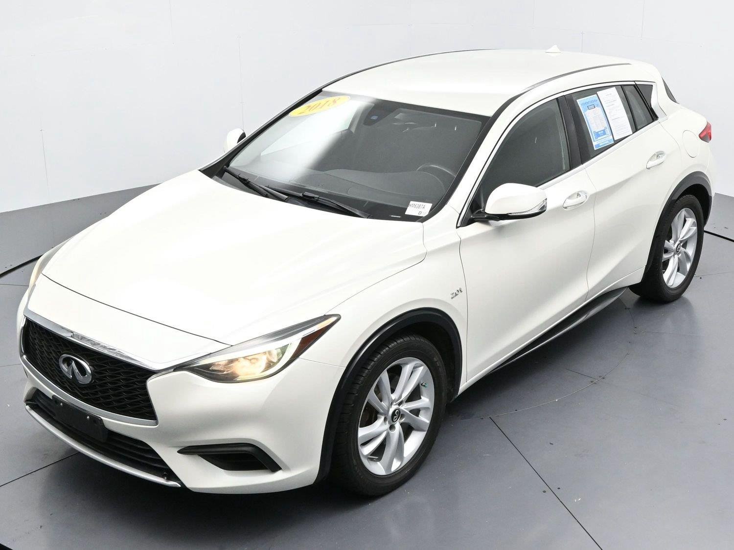Used 2018 Majestic White INFINITI Base image 34