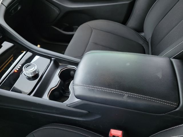 Used 2025 Silver Jeep Laredo image 19