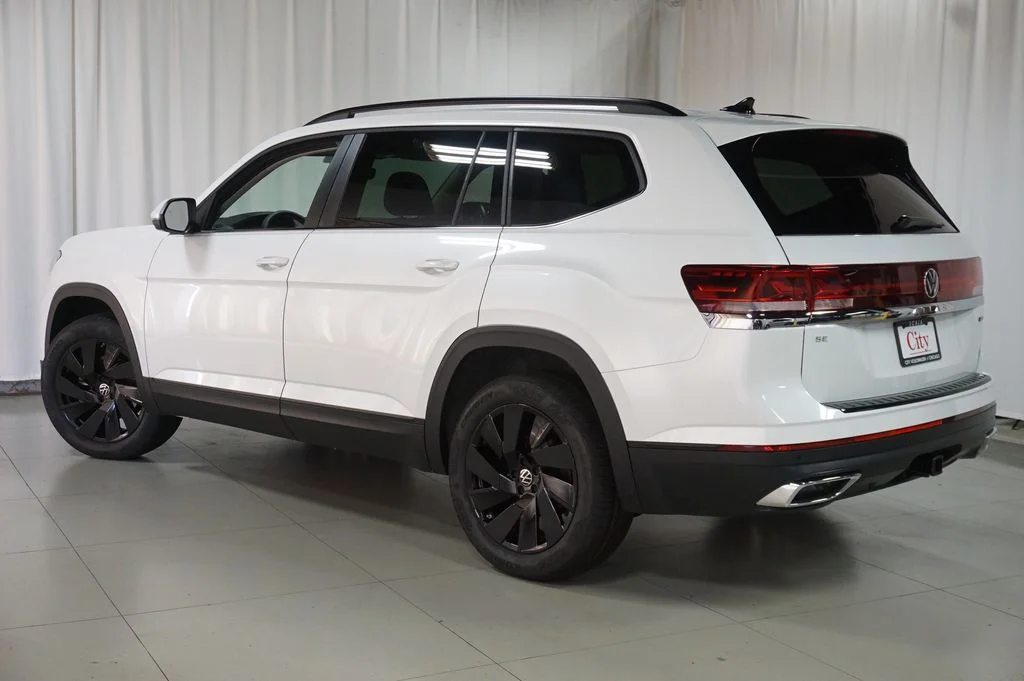 New 2026 White/off-white Volkswagen 2.0T SE w/Technology image 8