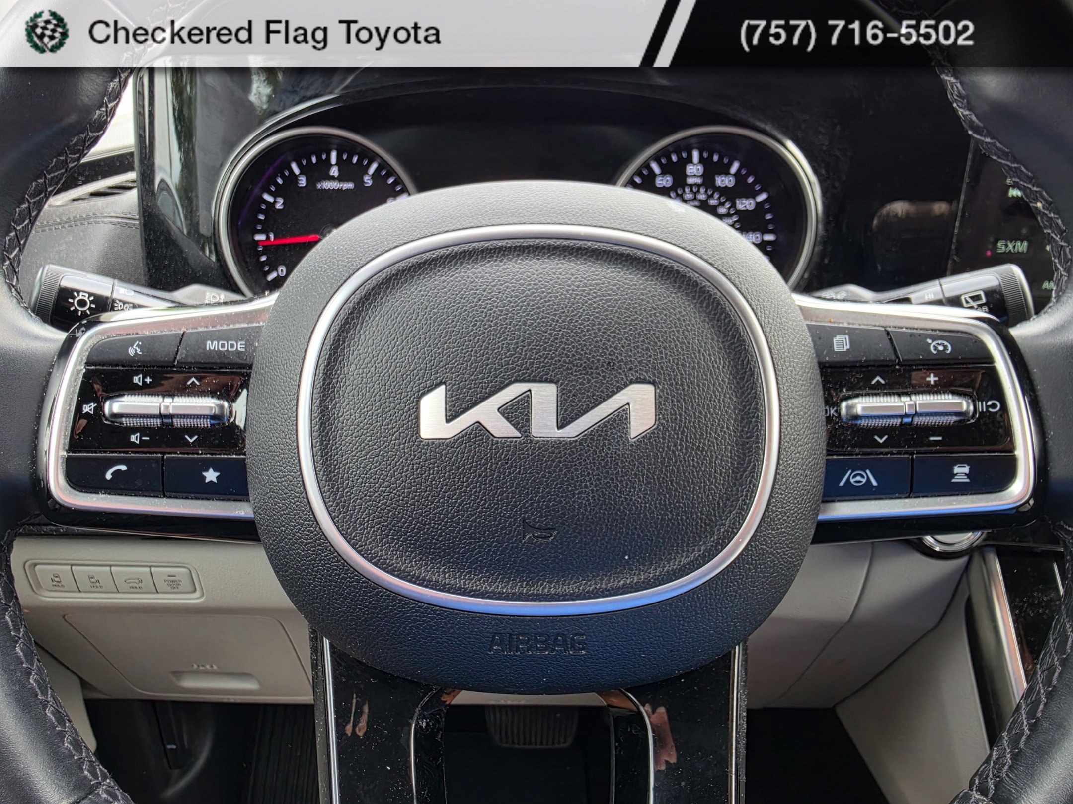 Used 2022 Ceramic Silver Kia EX image 13