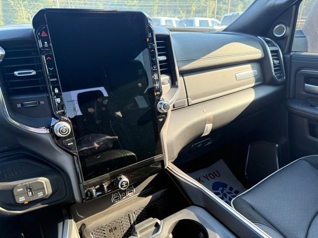 2025 RAM 3500 Laramie - Photo 12