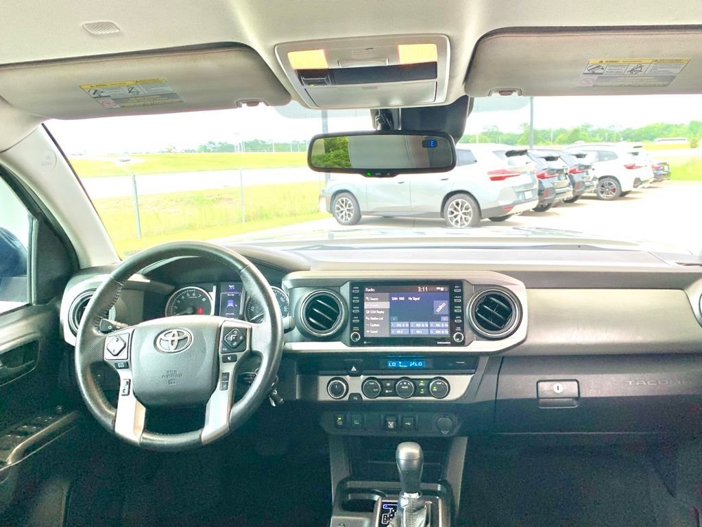 Used 2021 Silver Toyota SR5 image 26