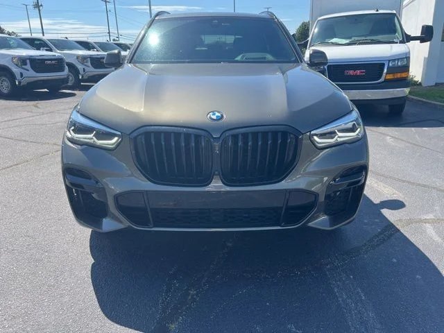 Used 2023 Green BMW xDrive40i image 11