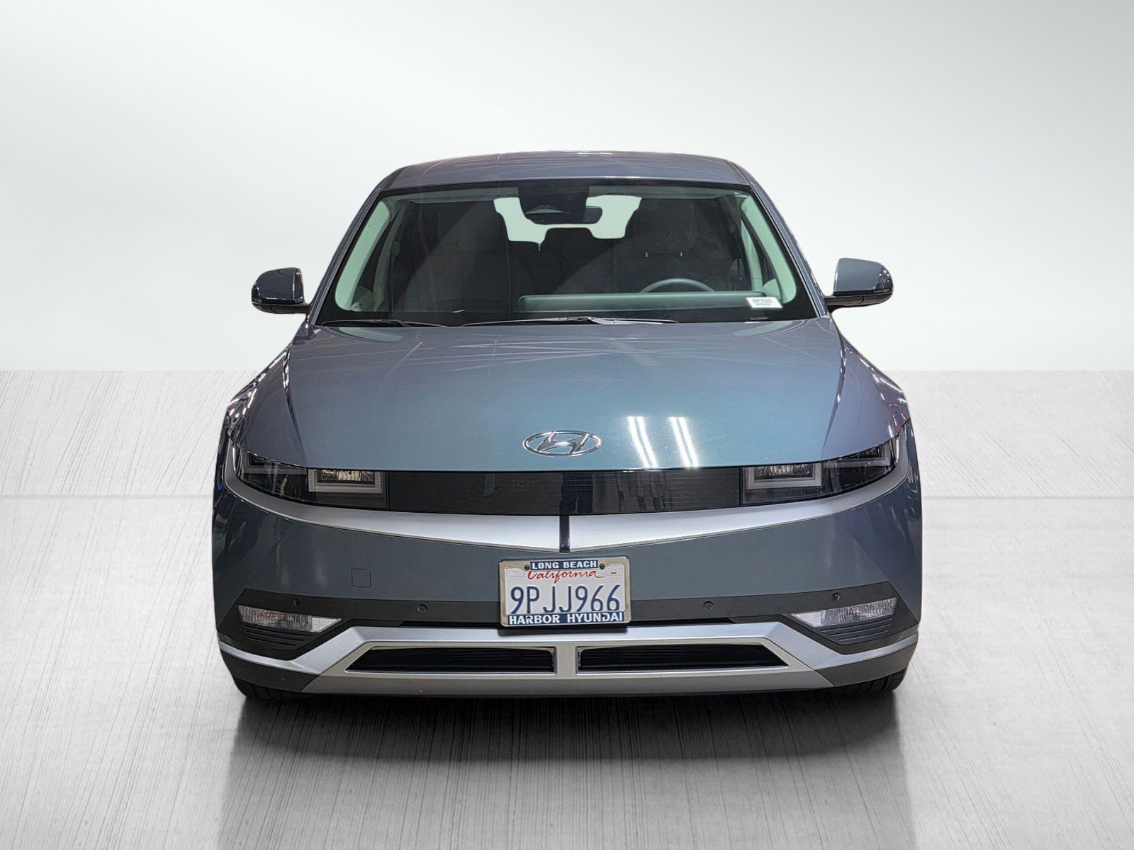 Used 2024 Digital Teal Hyundai SEL image 2