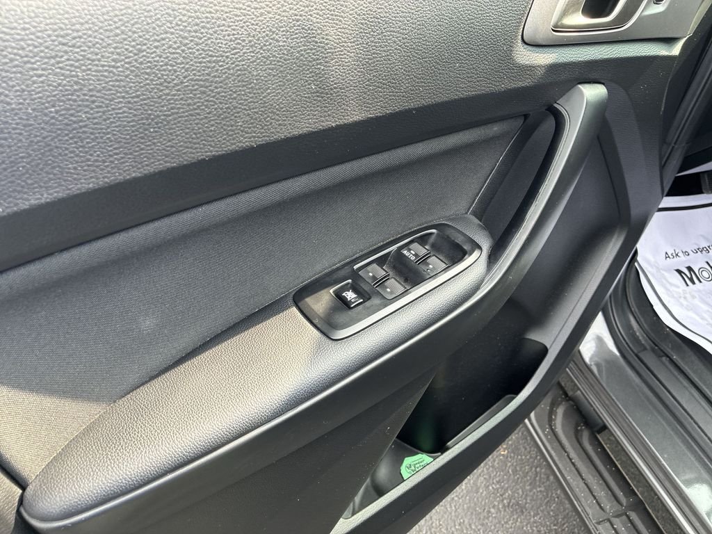 Used 2019 Gray Ford XLT image 13