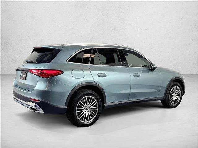 New 2026 Verde Silver Metallic Mercedes-Benz GLC 300 image 35