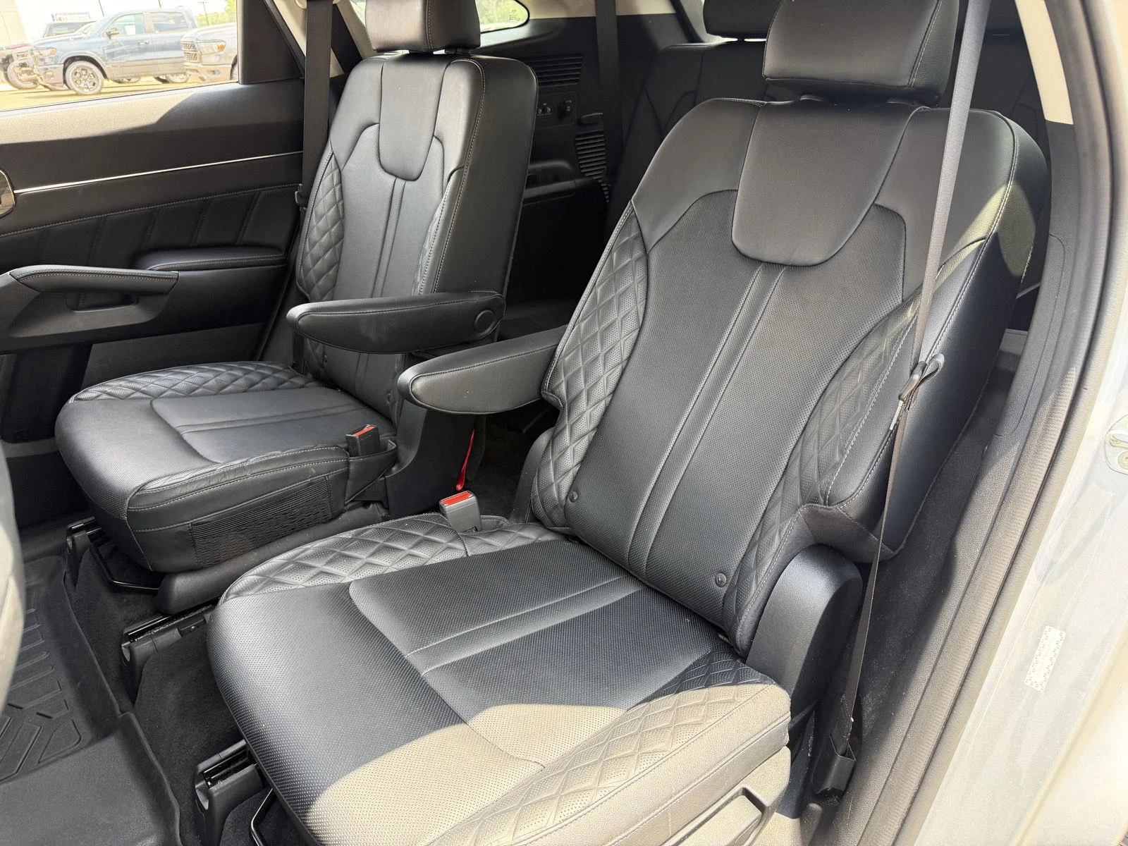 Used 2021 Sparkling Silver Kia SX Prestige X-Line image 17