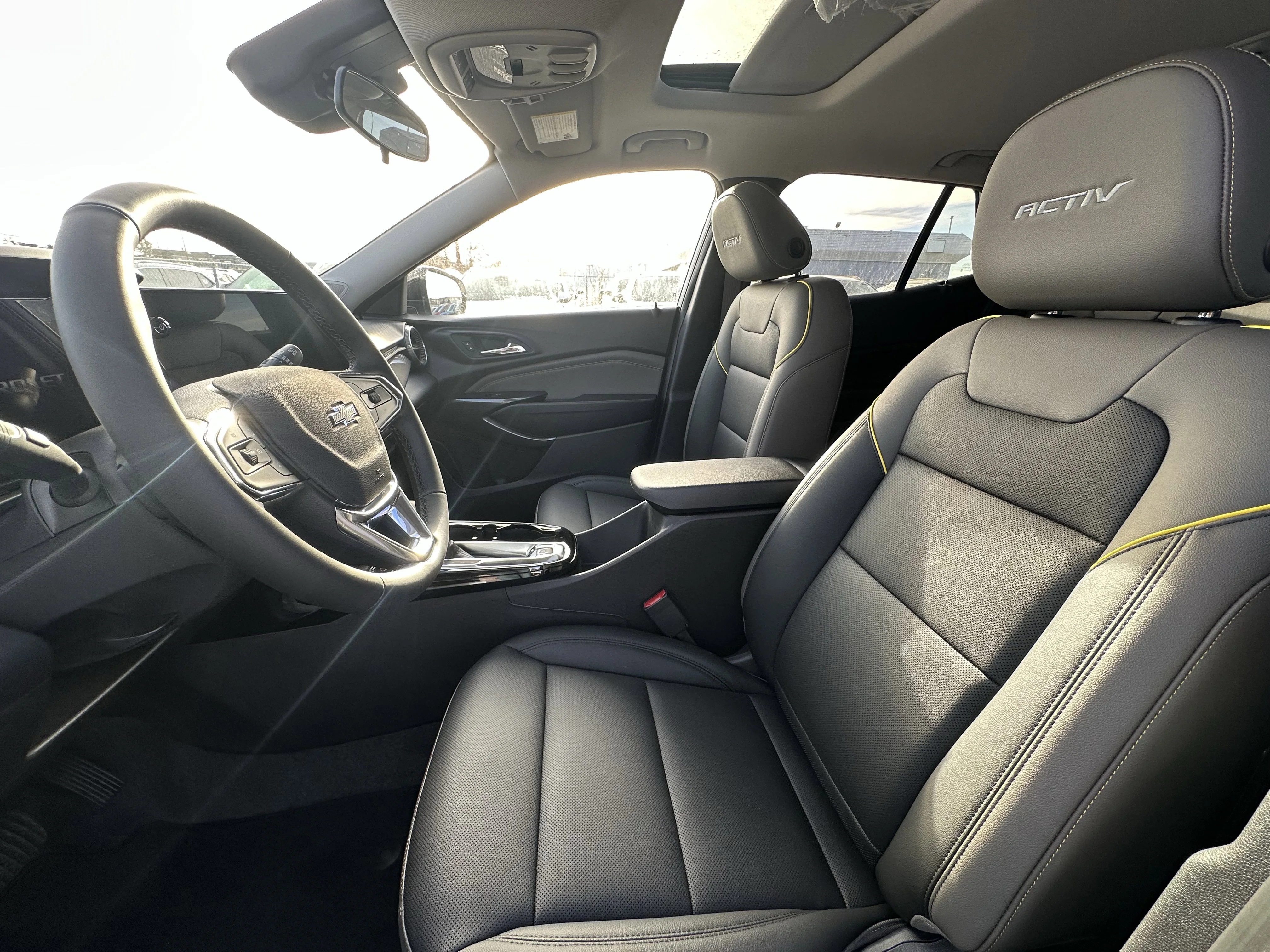 New 2026 Summit White Chevrolet ACTIV image 13