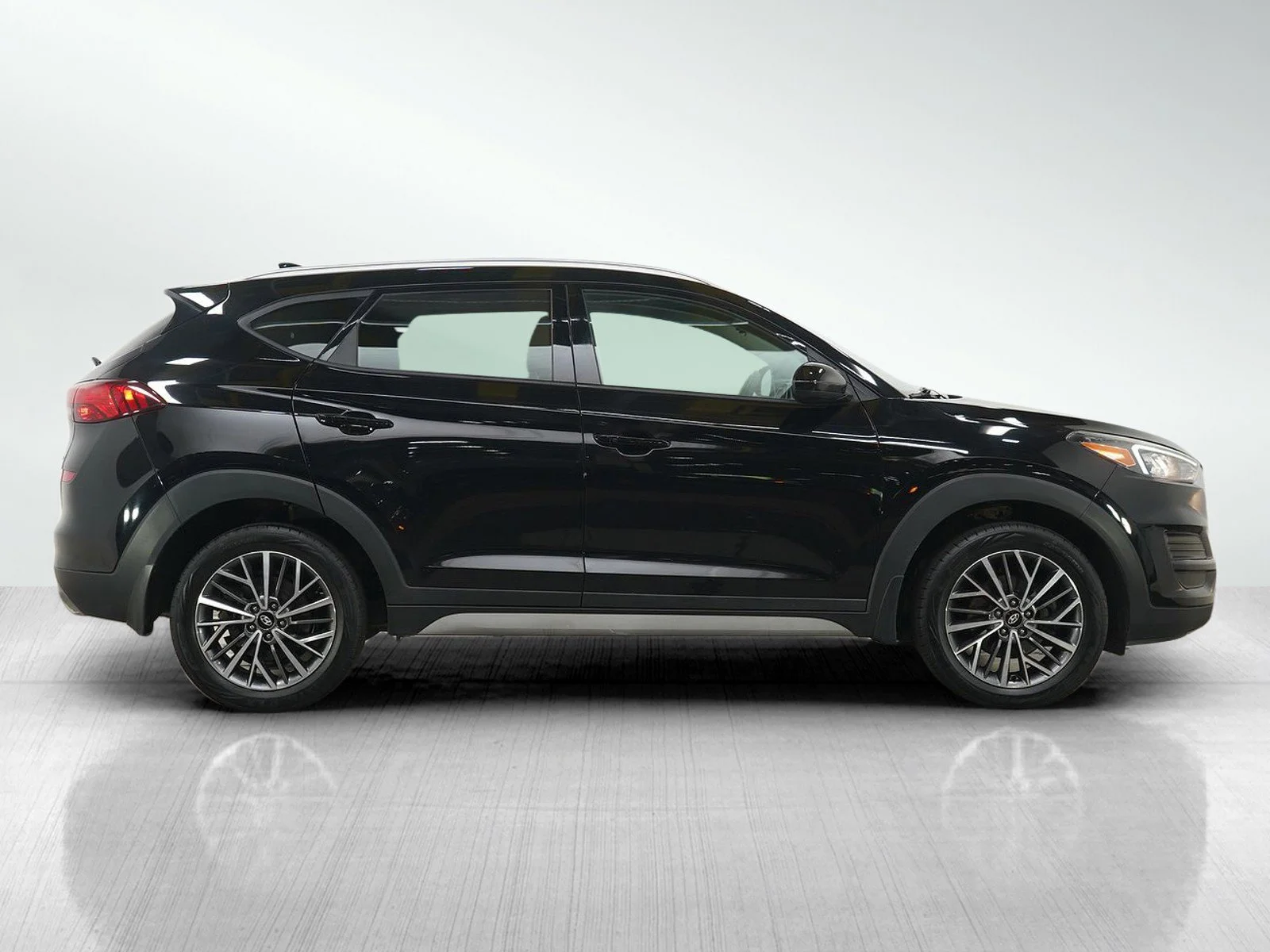 Used 2020 Black Noir Pearl Hyundai SEL image 6