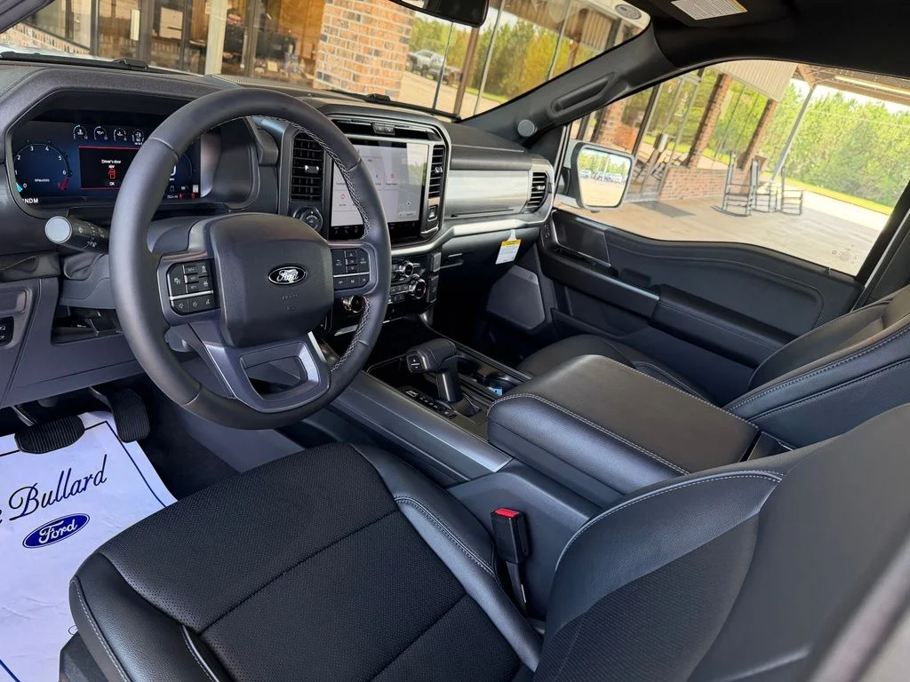 New 2026 Oxford White Ford Lariat® image 5