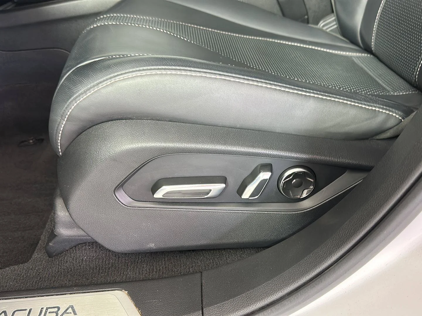 Certified Used 2024 Platinum White Pearl Acura SH-AWD TECH image 38