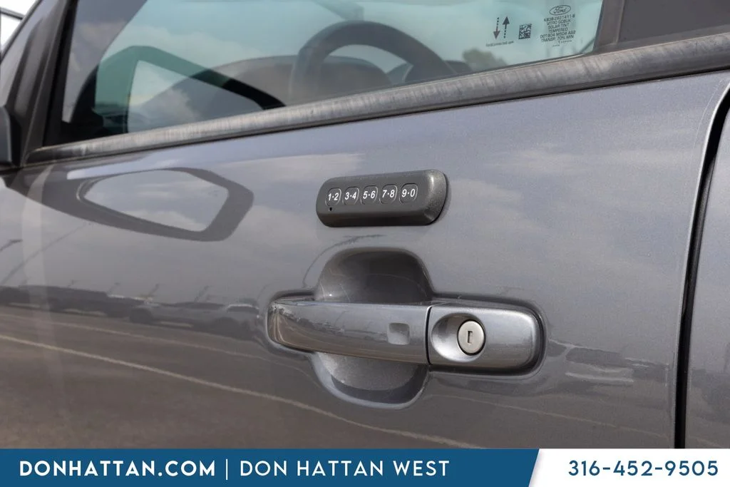 Used 2021 Gray Ford Lariat image 28
