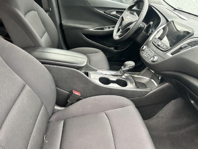 Used 2025 Lakeshore Blue Metallic Chevrolet LT image 11