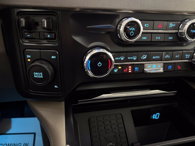 Used 2026 Gray Ford Platinum image 16