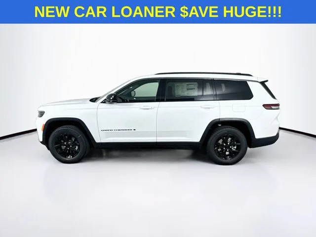 New 2026 Bright White Clear-Coat Exterior Paint Jeep Laredo image 4