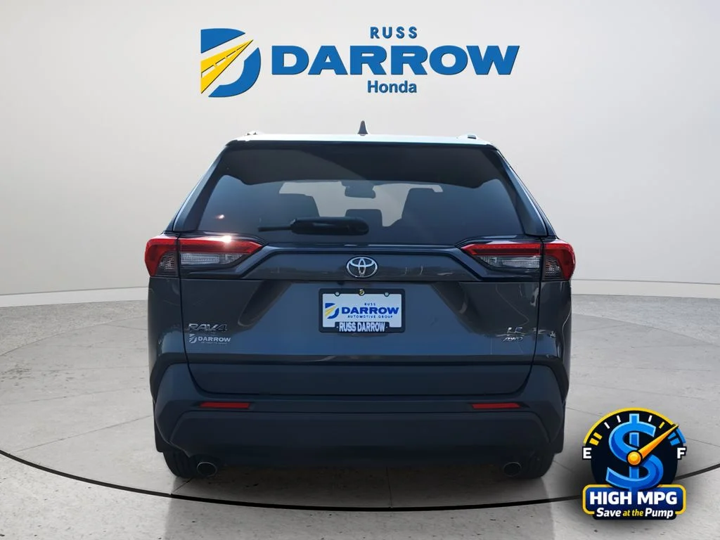 Used 2020 Gray Toyota LE image 4