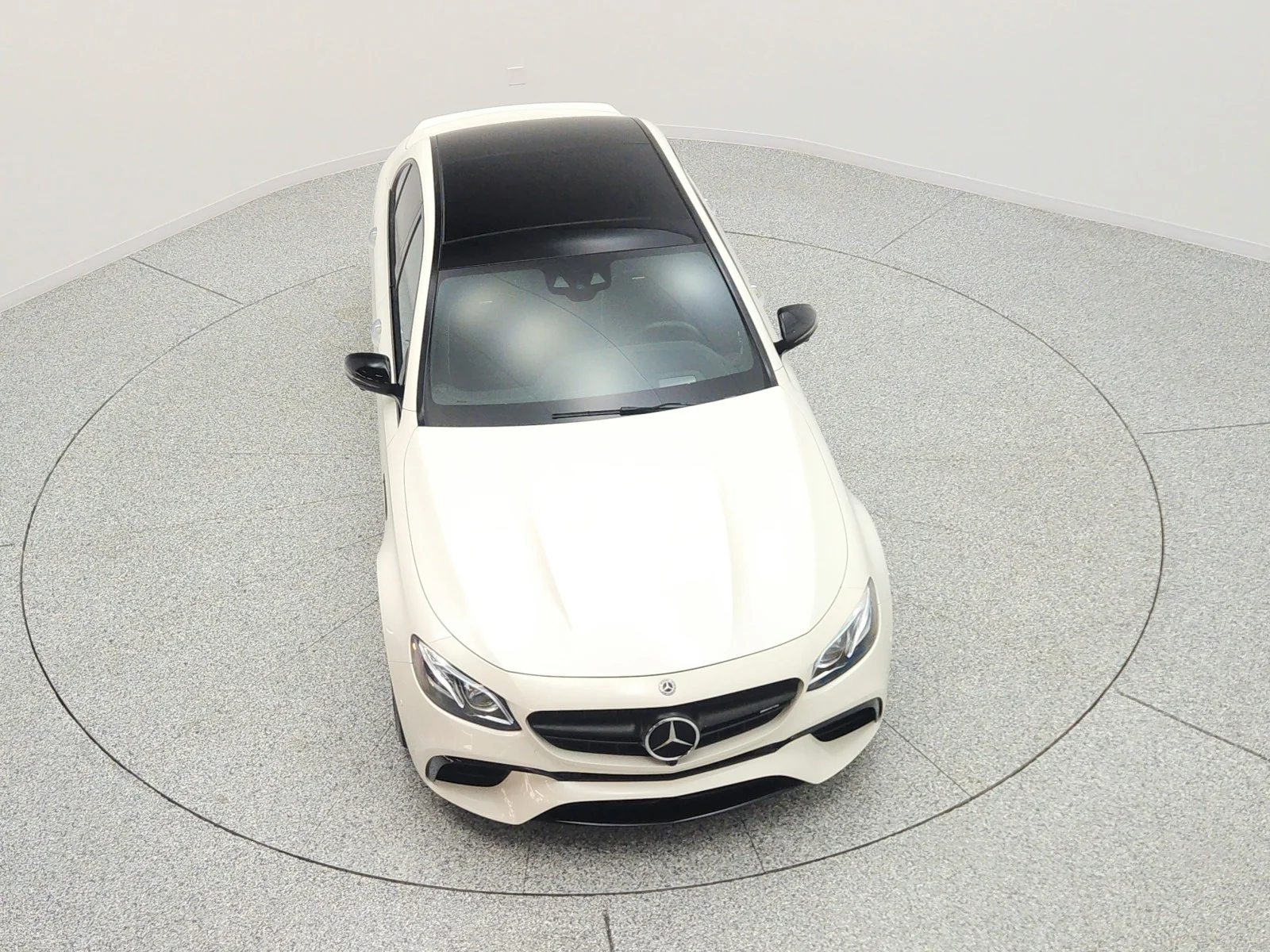 Used 2019 designo Diamond White Metallic Mercedes-Benz AMG® E 63 S 4MATIC+ Sedan image 24