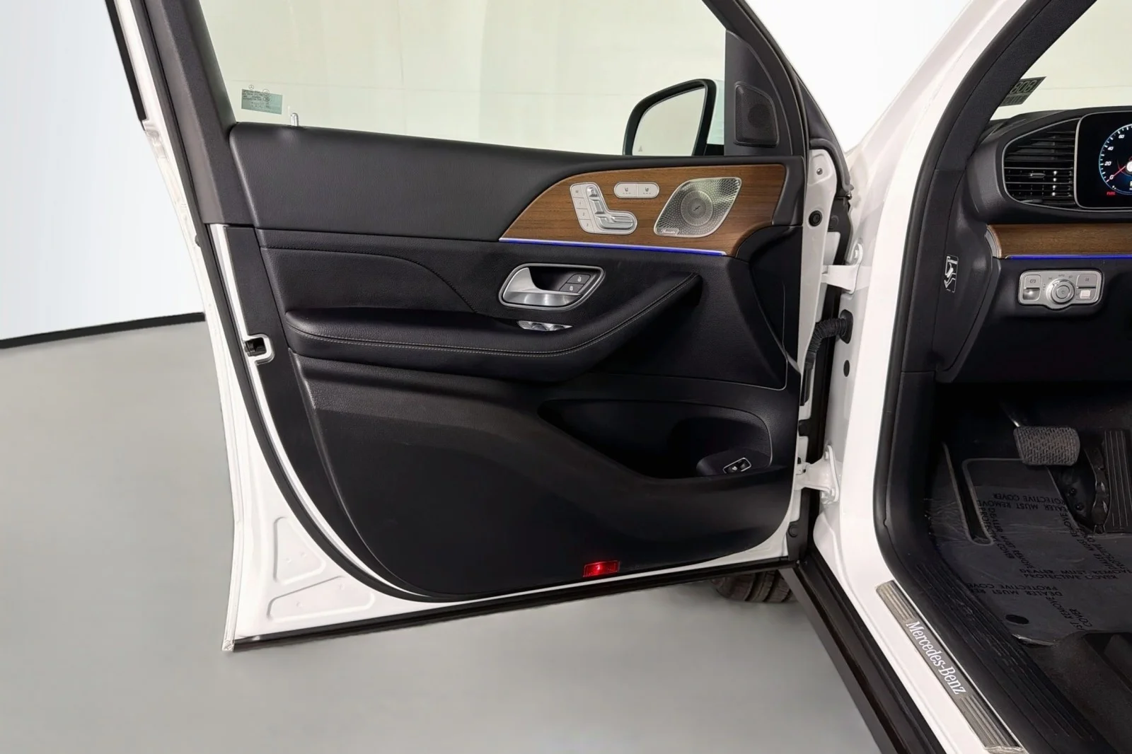 Used 2021 Polar White Mercedes-Benz 350 image 23