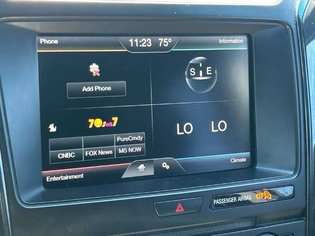 Used 2016 Blue Ford XLT image 37