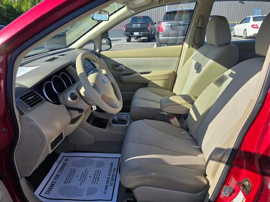 Used 2007 Red Nissan 1.8 SL image 11