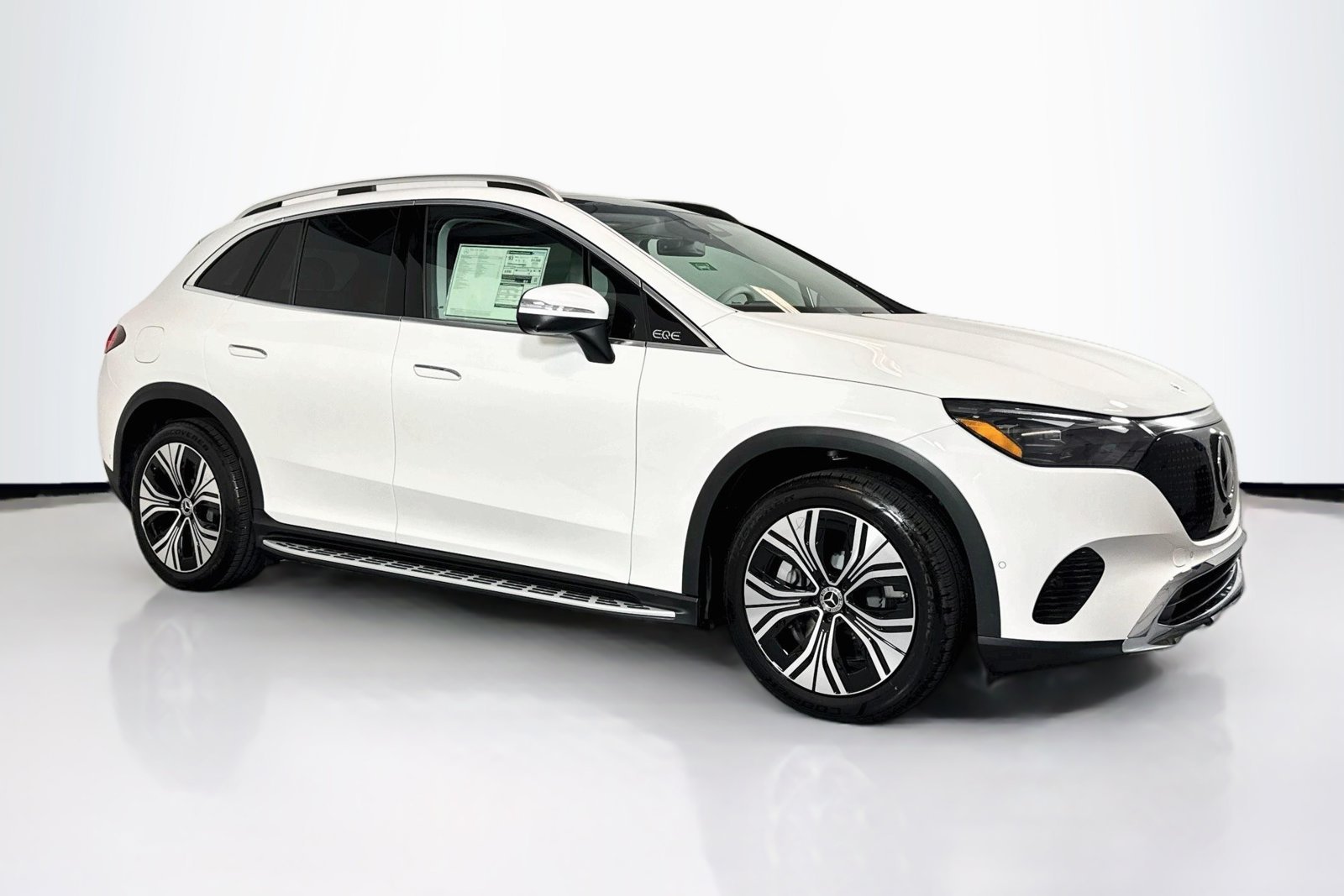 New 2026 Polar White Mercedes-Benz EQE 320+ image 3
