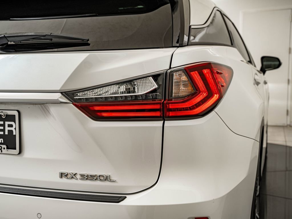 Used 2018 Eminent White Pearl Lexus RX 350L Premium image 14