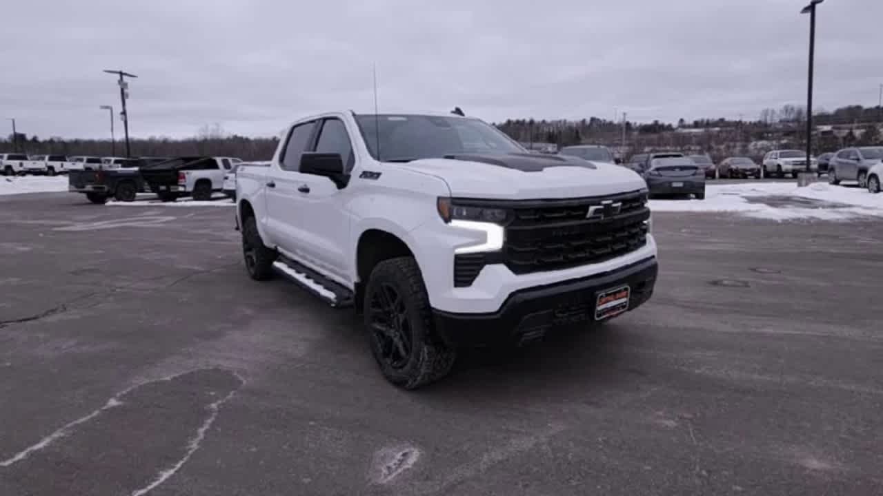 2026 Chevrolet Silverado 1500 LT Trail Boss - Photo 2