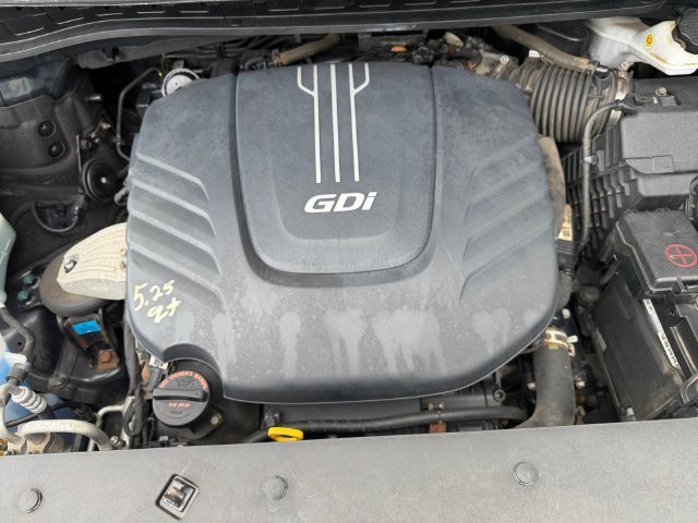Used 2016 Black Kia SXL image 7