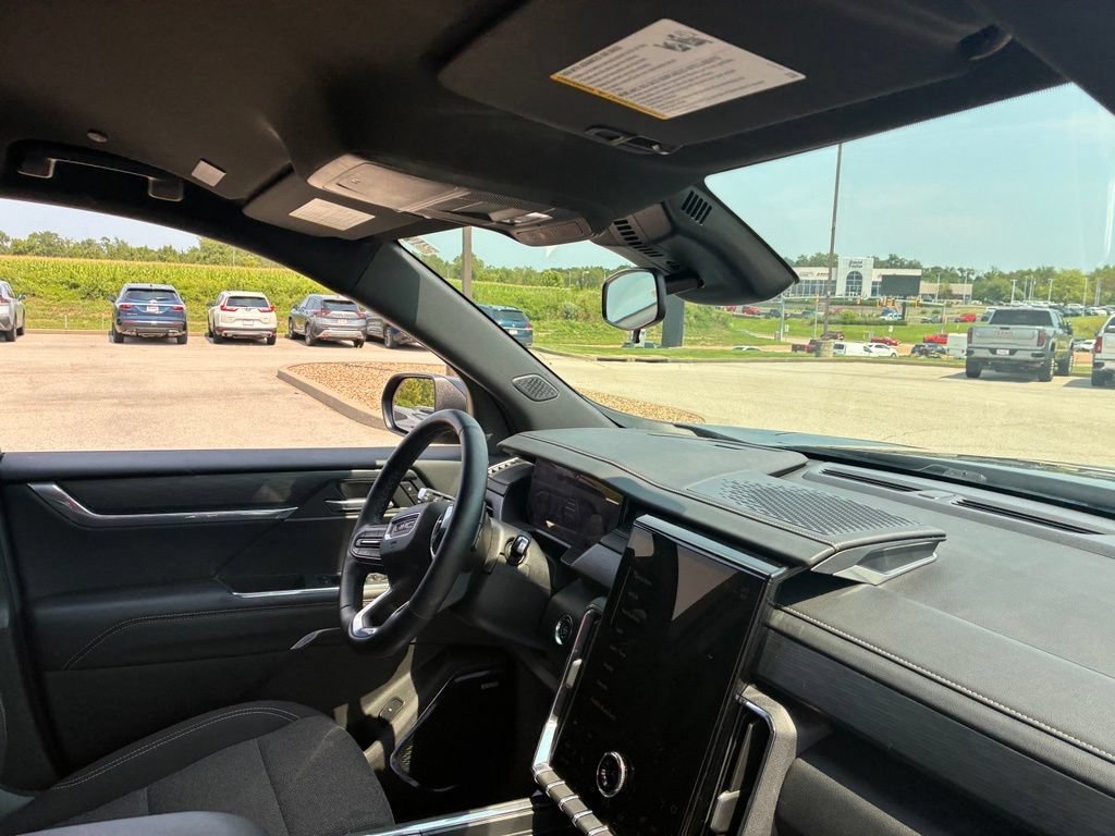 Used 2025 Ebony Twilight Metallic GMC Elevation image 9