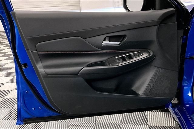 New 2026 Bluestone Pearl/Super Blk Nissan SR image 30