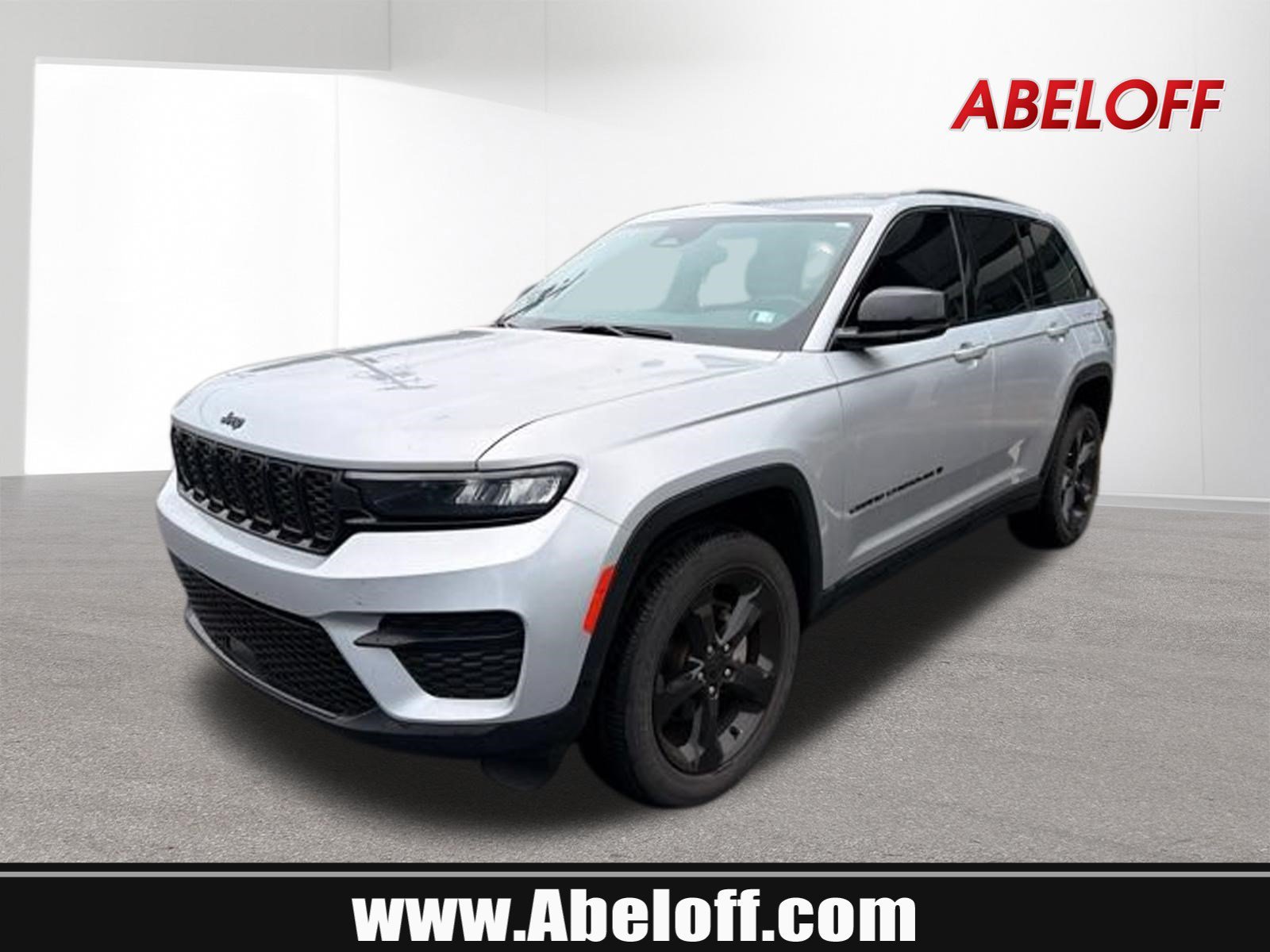 Used 2024 Silver Zynith Jeep Altitude X image 1
