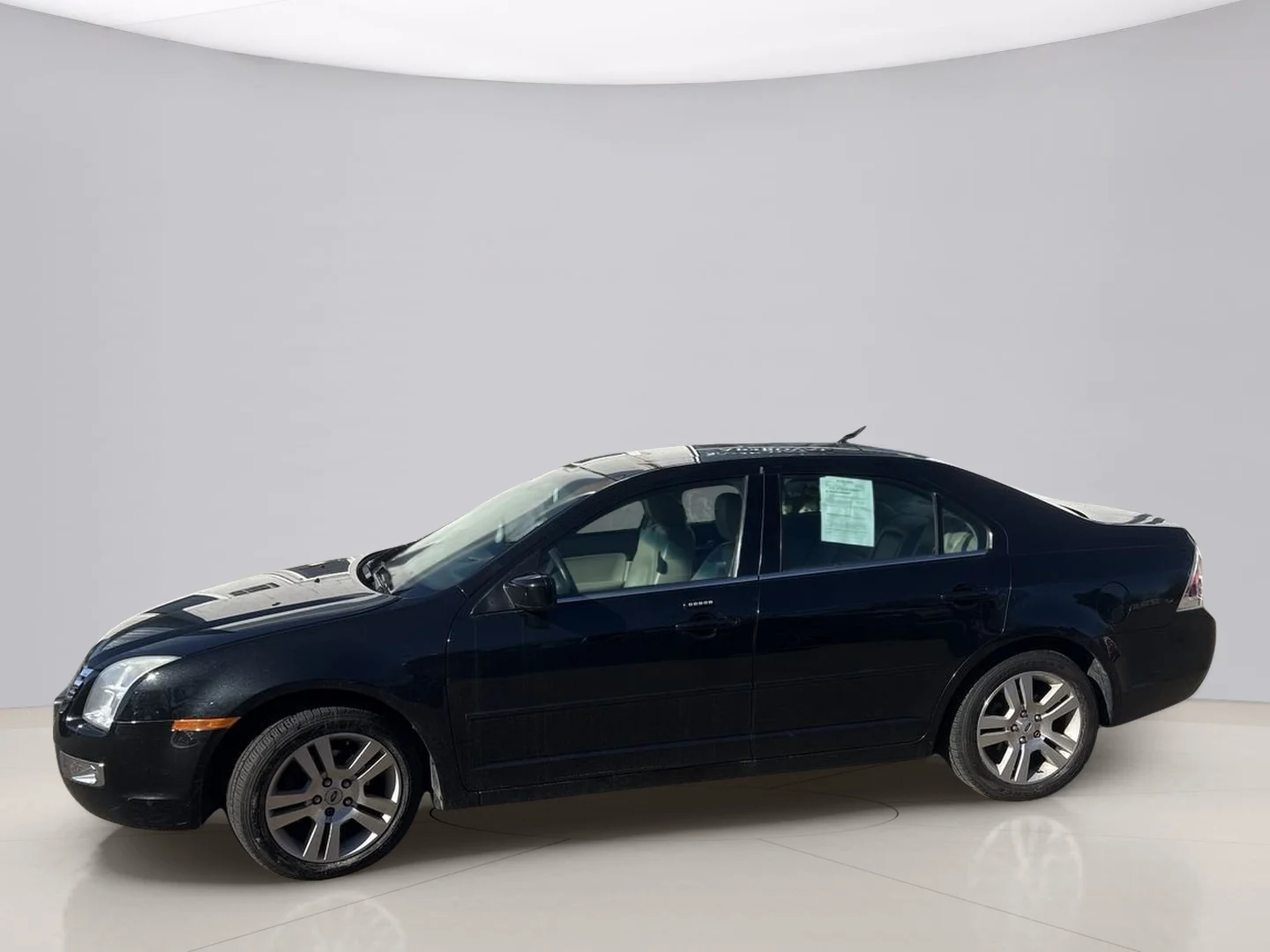 Used 2009 Black Ford SEL image 4