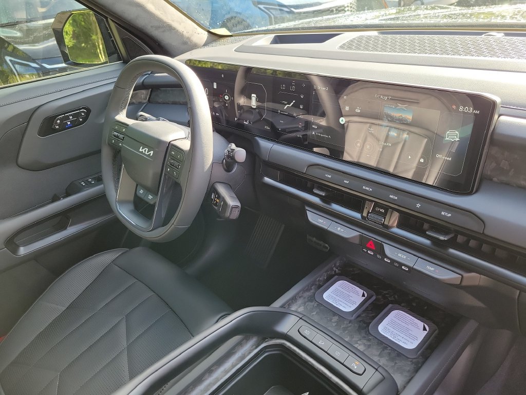 New 2027 Ebony Black Kia X-Pro SX Prestige image 8