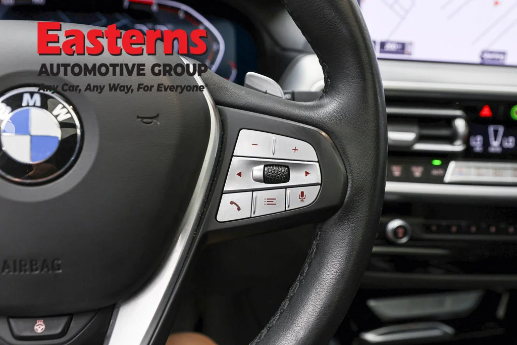 Used 2024 Black BMW xDrive30i image 16