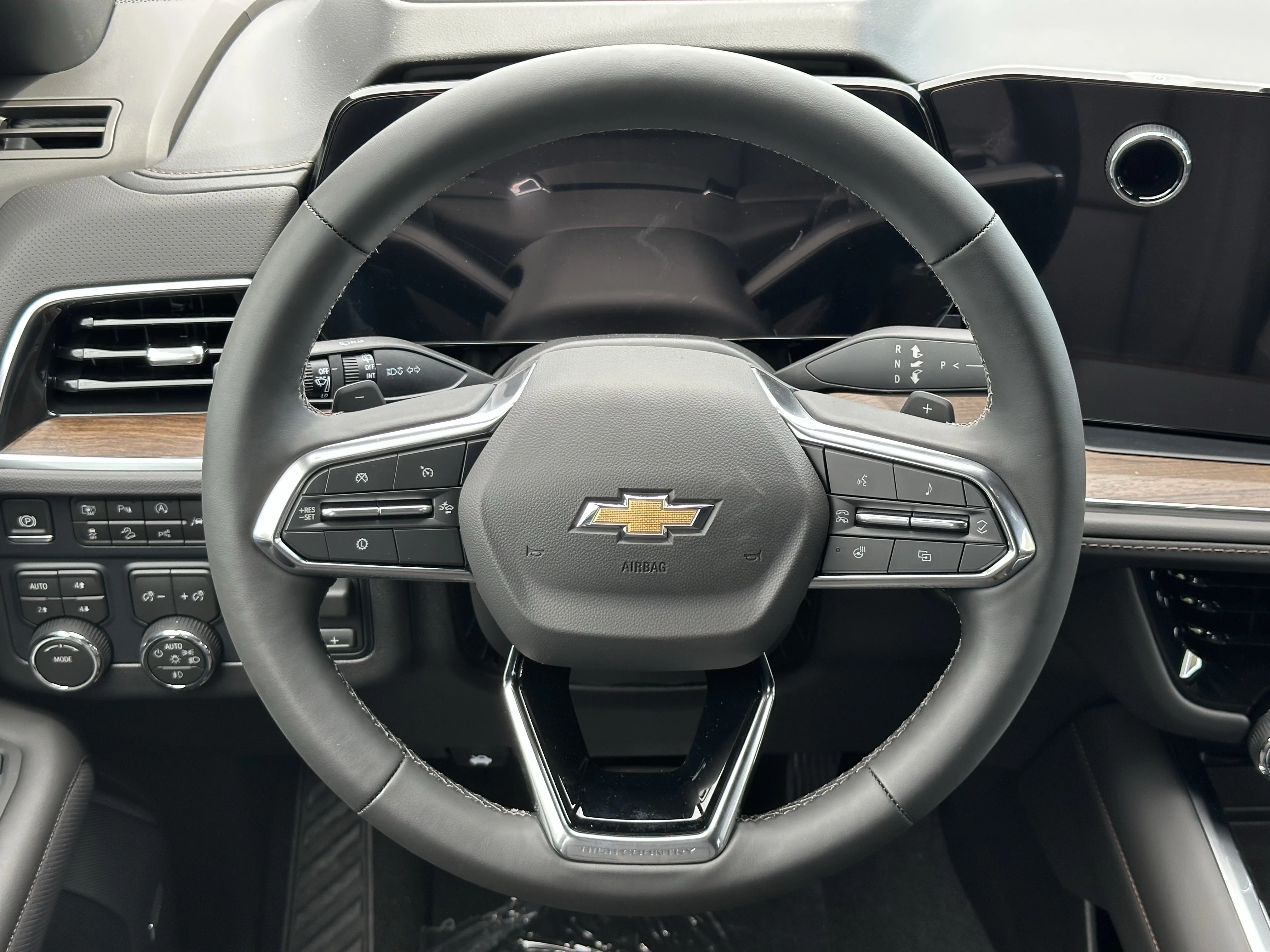 New 2026 Polar White Tricoat Chevrolet High Country image 11