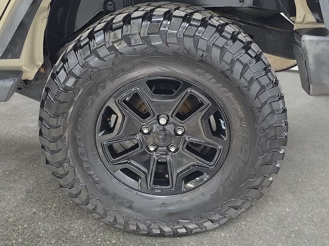 Used 2018 Gobi Clearcoat Jeep Unlimited Willys Wheeler image 29