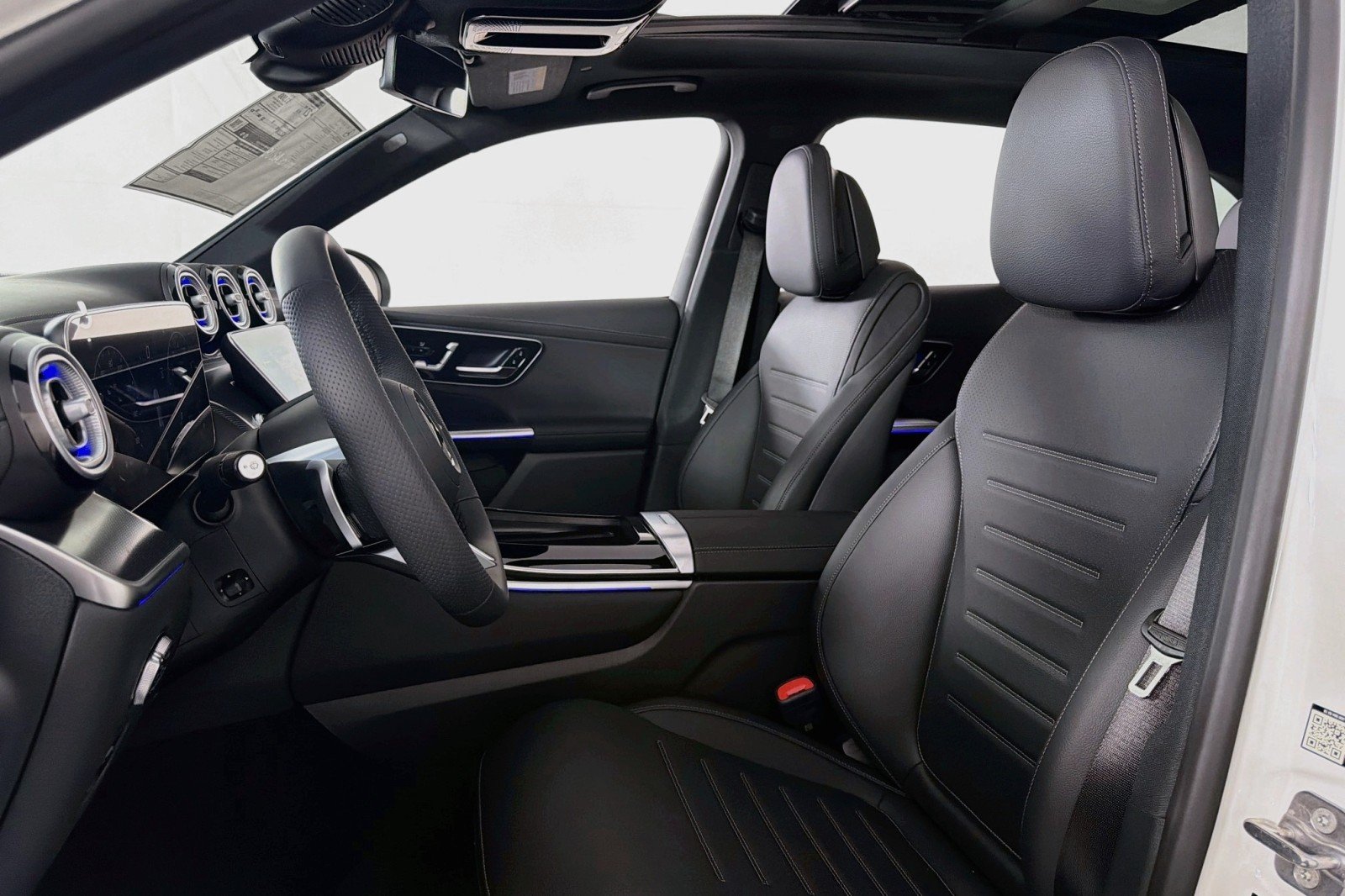 New 2027 Polar White Mercedes-Benz GLC 300 SUV image 16