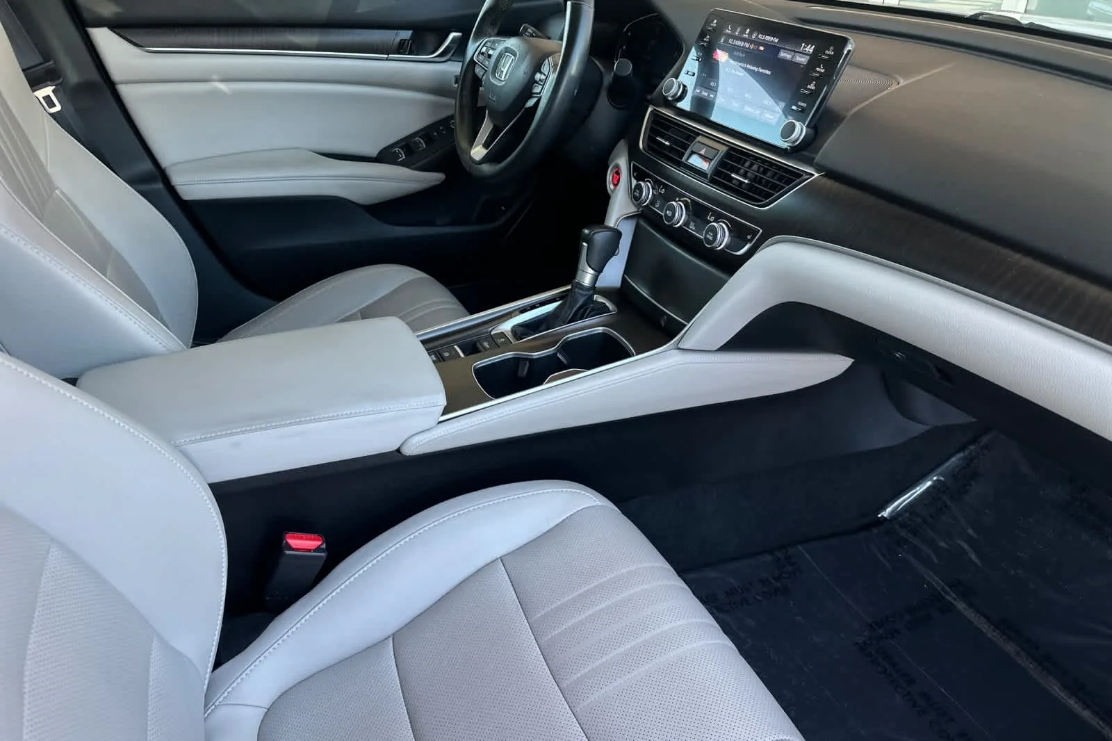 2021 Honda Accord EX-L - Photo 16