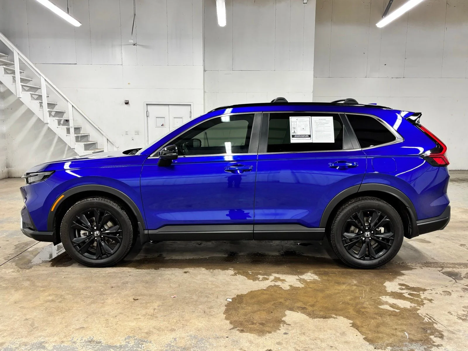 Used 2023 Blue Honda Sport Touring image 4