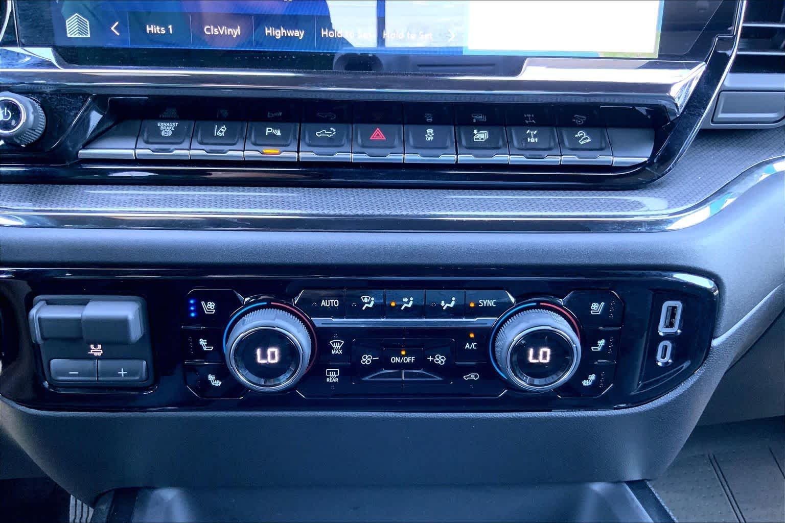 2026 Chevrolet Silverado 2500HD ZR2 - Photo 34