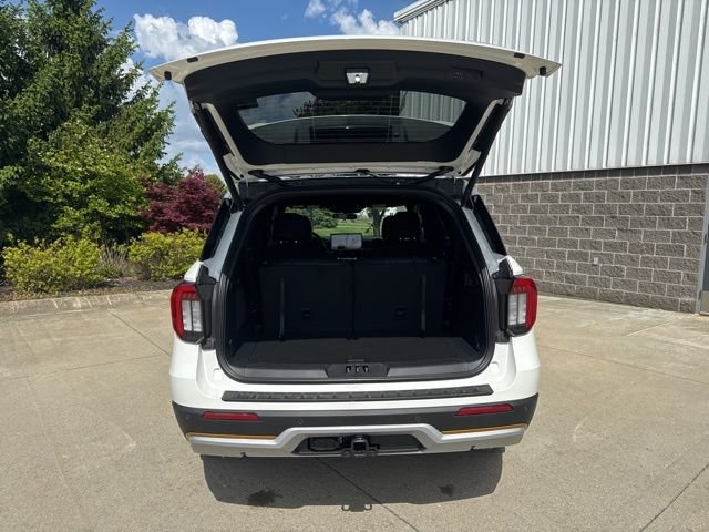 New 2026 Star White Metallic Tri-Coat Ford Tremor® image 6