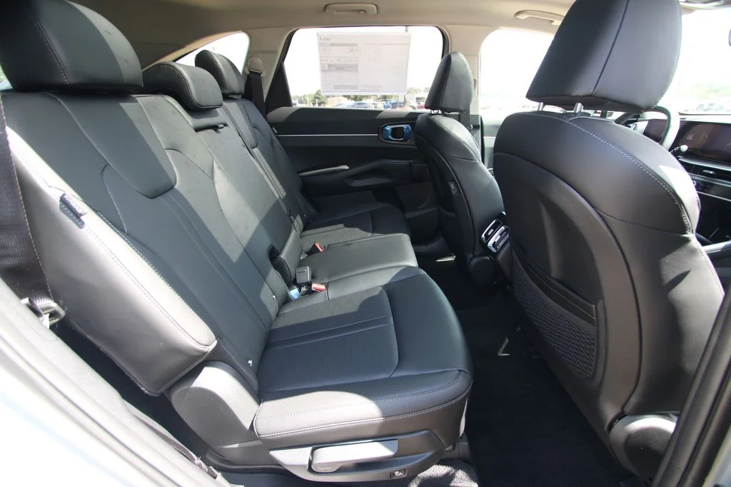New 2026 Silver Kia S image 9