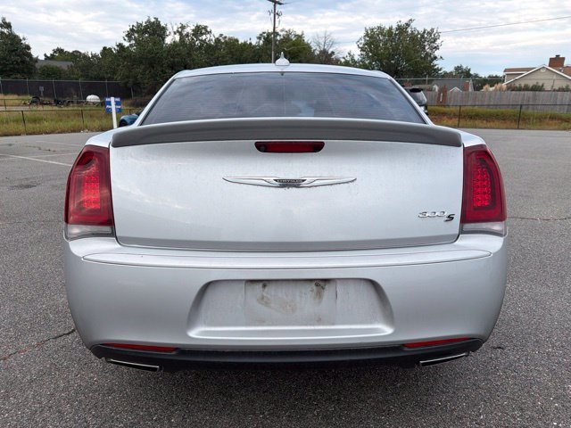 Used 2020 Silver Chrysler S image 4