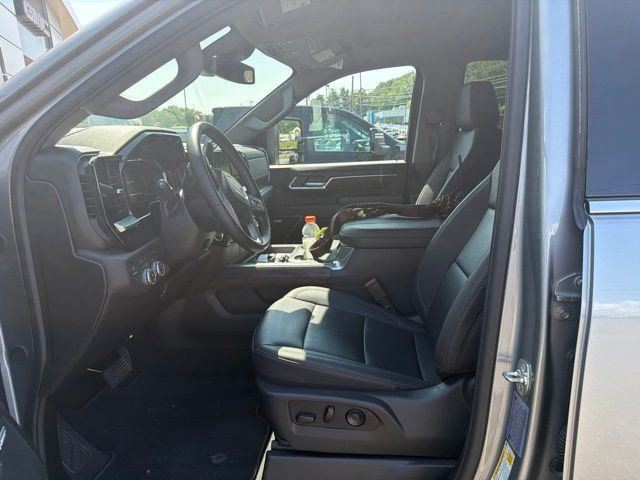 Used 2025 Sterling Metallic GMC SLT image 10