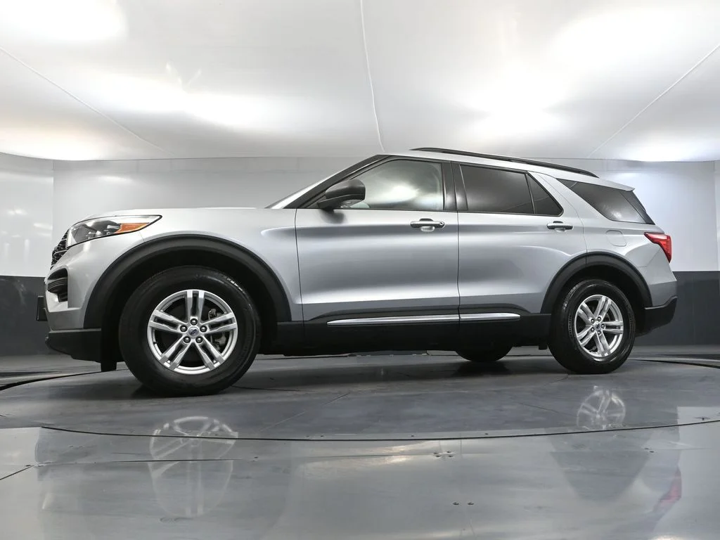 Certified Used 2022 Silver Ford XLT image 50