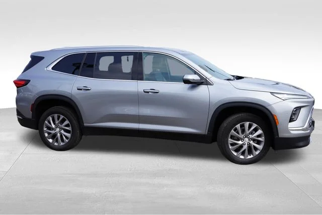 Used 2026 Gray Buick Preferred image 3
